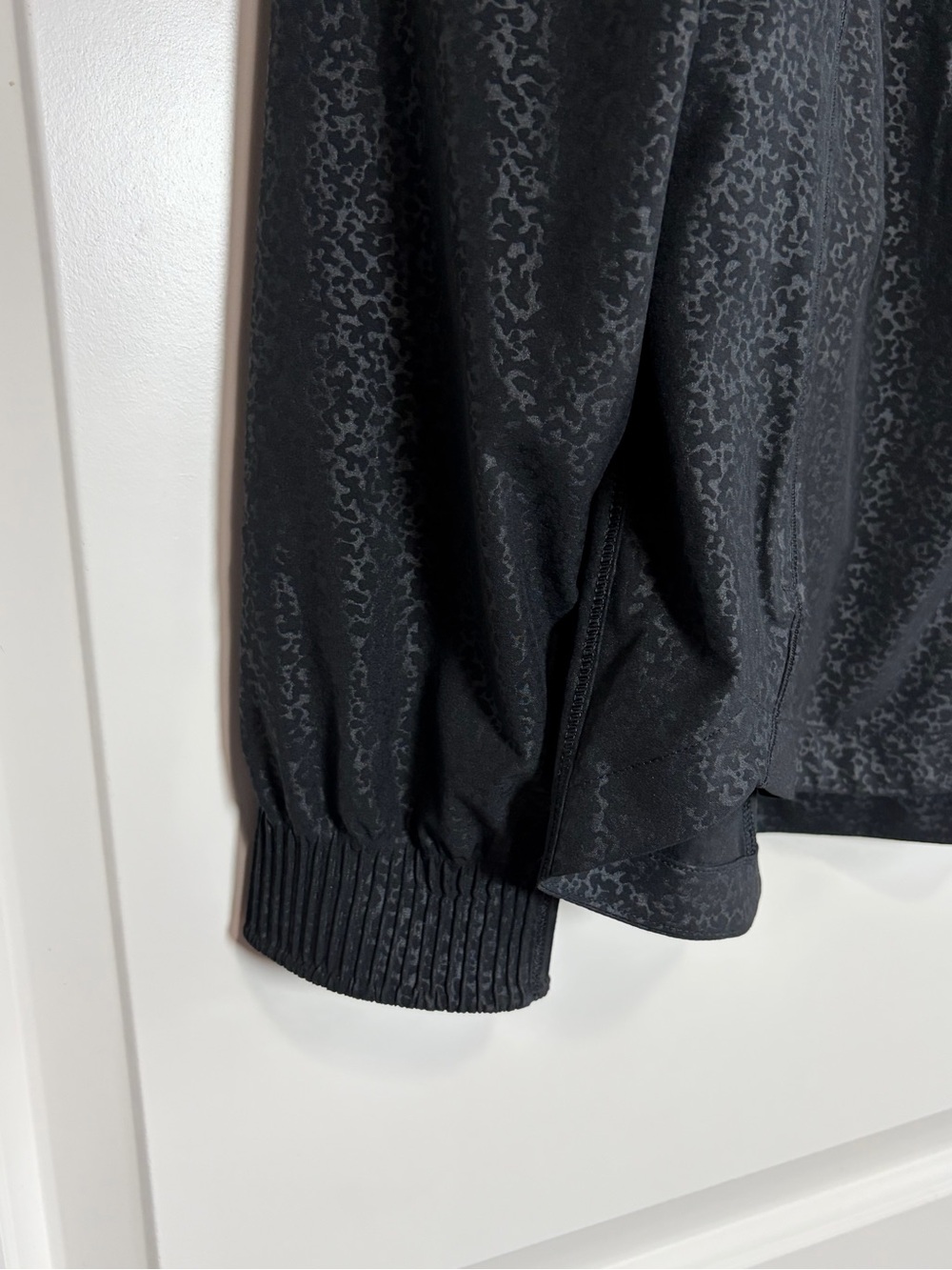 ATHLETA Running Free Printed Jacket Black Cosmos Hooded Running XL - Picture 8 of 15